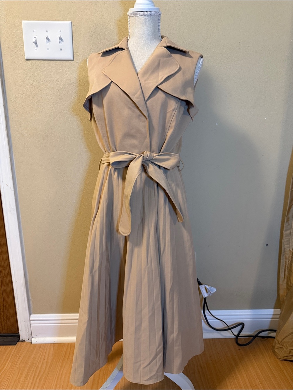 Sleeveless Midi Trench Dress with Waist Tie - Beige